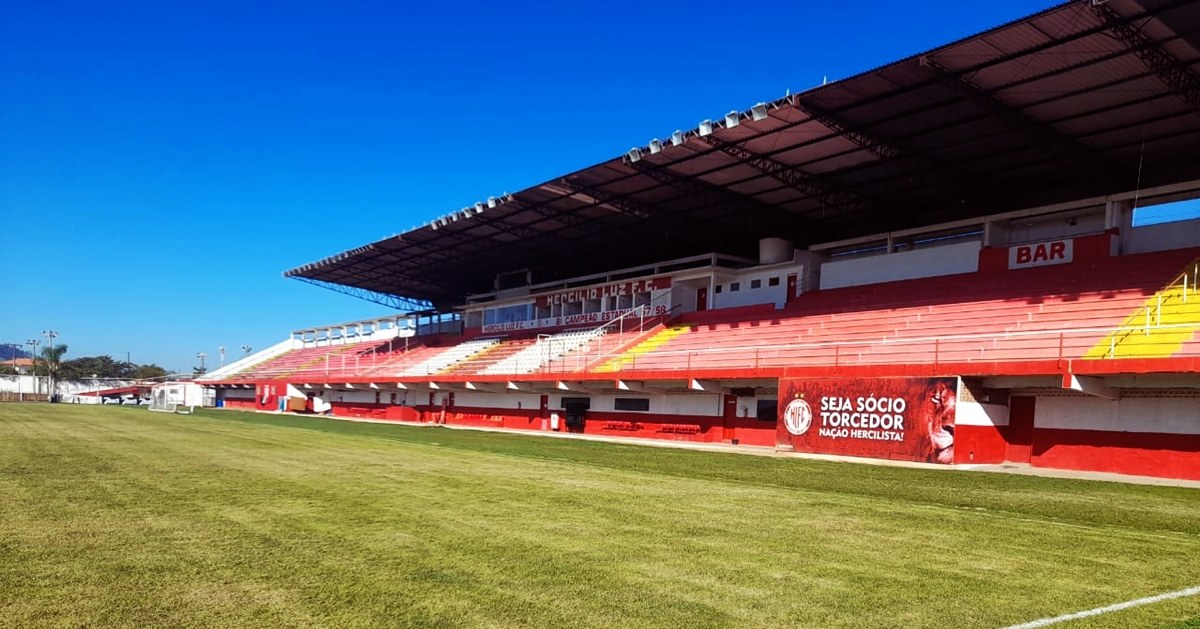 Hercílio Luz negocia com fundo de investimento para gestão do futebol –  Portal Infosul