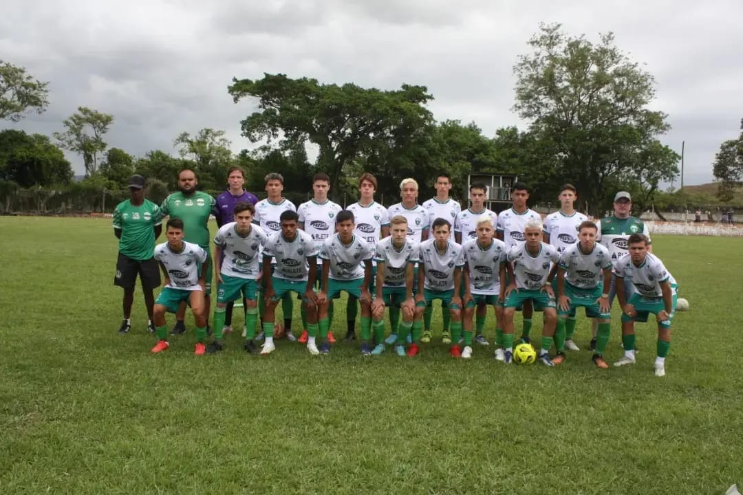 Xavier Maia/Fênix e Chapecoense vencem e conquistam classificações pelo  sub-13 - ContilNet Notícias