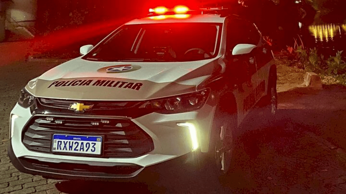 Homem é preso após disparar tiro para o alto em frente à boate no