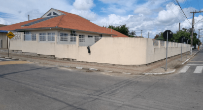 Esquina-tranquila-em-bairro-suburbano-800x445