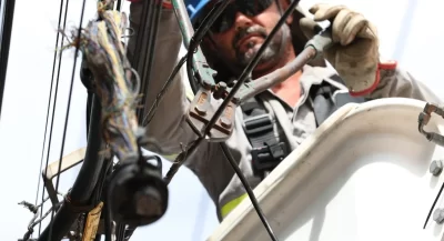 Nova etapa da retirada de fios acontece nesta terça-feira, dia 14